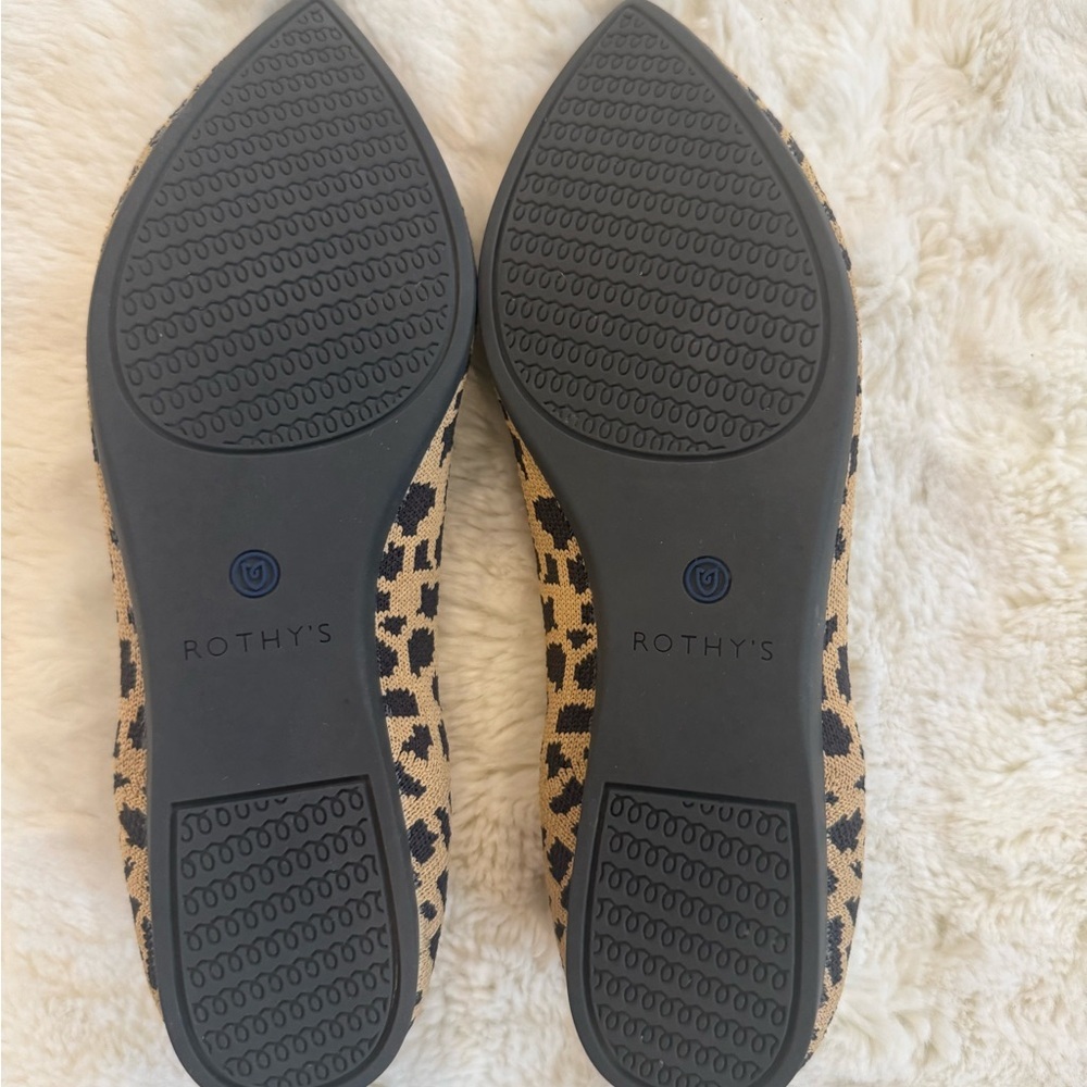ROTHY'S THE POINT ANIMAL PRINT KNIT POINTED TOE FLATS SIZE 8 - Picture 6 of 7